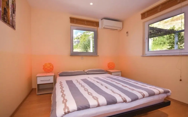 Awesome Home in Pisak With Wifi and 2 Bedrooms