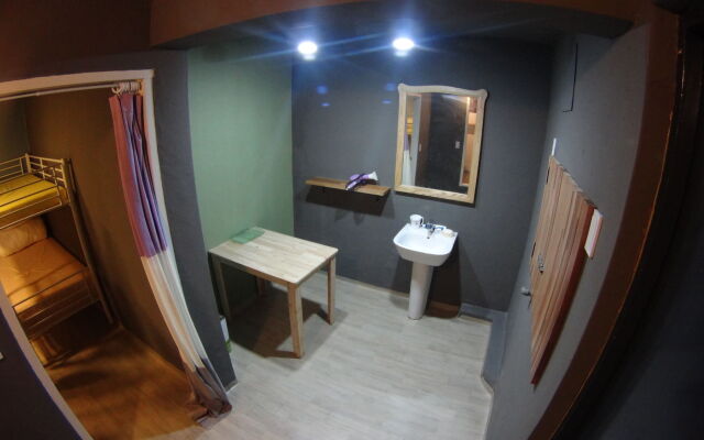 Owl Guesthouse - Hostel