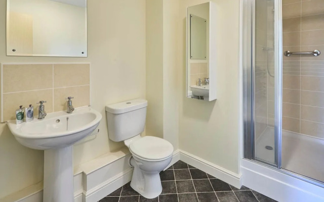 Host Stay Newport House Apartment