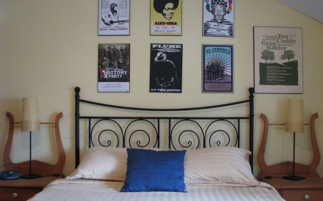 Auberge De Mon Petit Chum B&B