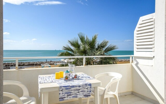 Stunning Home in Pozzallo With 3 Bedrooms and Wifi