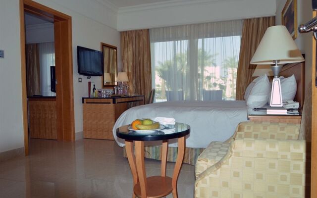 Le Royal Holiday Resort (Aqua Park)