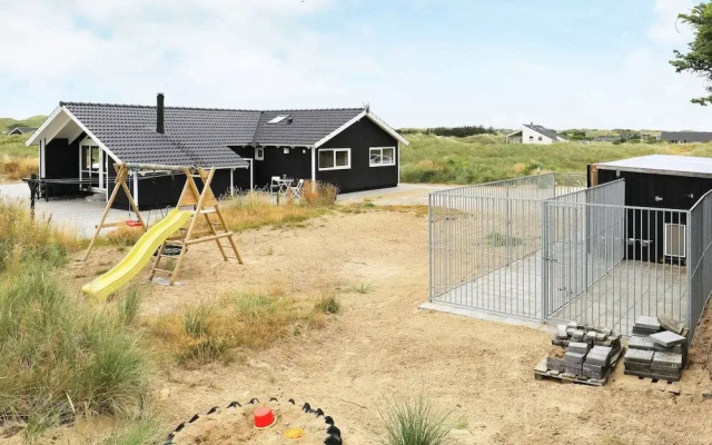 10 Person Holiday Home in Lokken-by Traum