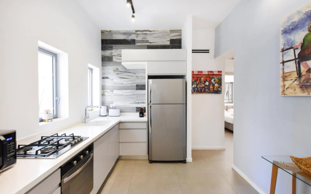 Magic Lily by HolyGuest