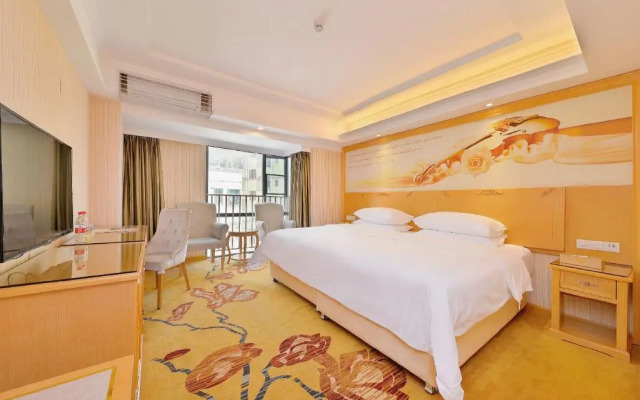 Vienna Hotel Shenzhen Xixiang Gushu Branch