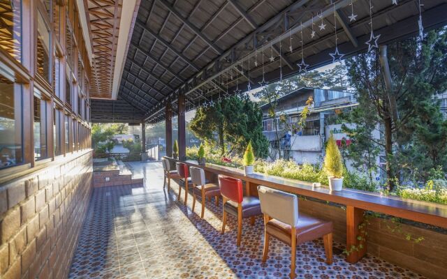 Brick House Dalat Hotel