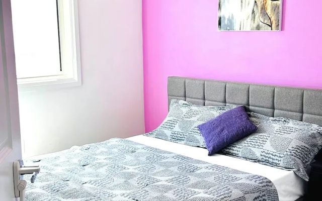 Modern 3BR Home Edmonton Near by Airport