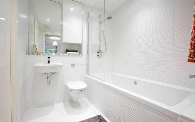 Luxury 1 Bed Apartment In Stoneywood, Aberdeen