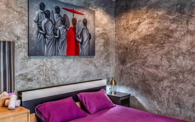 Tropical Living in Modern Villa Lancelot
