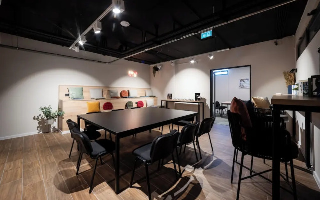 Royal Blue Resort & Residence