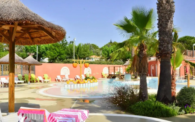 Mobilhome in Bessan With Terrace