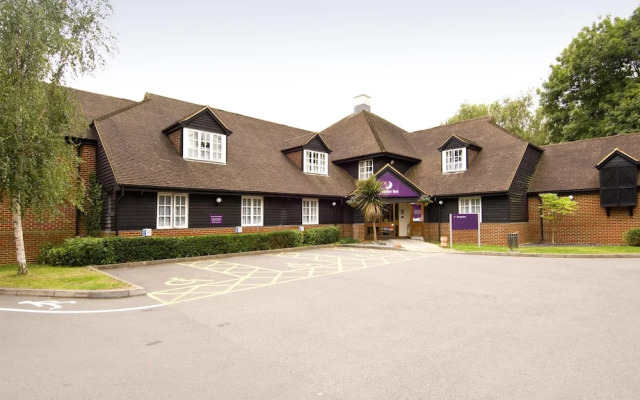 Premier Inn Woking West - A324