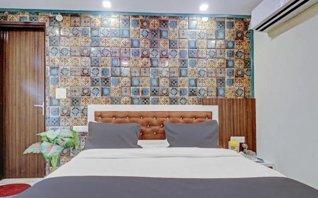 Collection O 81379 Hotel Green Plaza