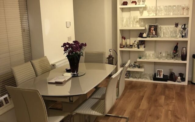 Malahide one Bedroom Apartment
