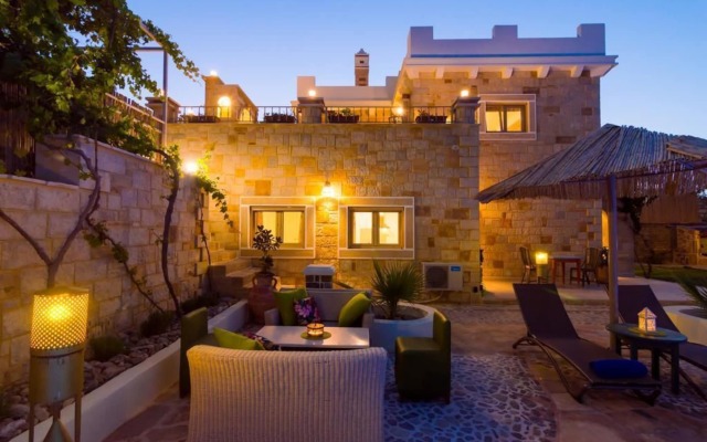 Nikolas Villas Kamilari