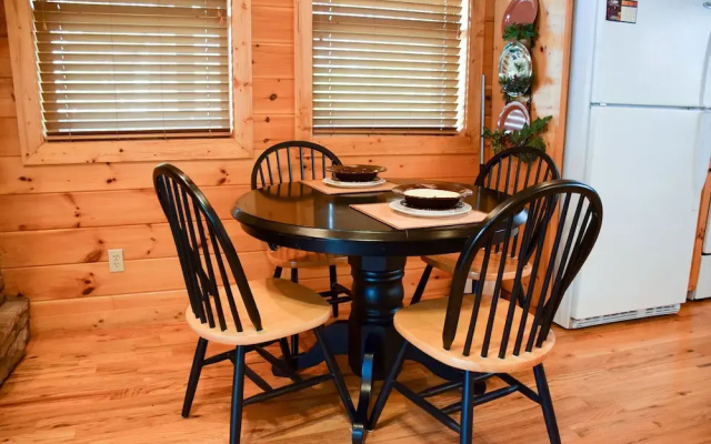 HIKER'S LODGE - 1 Br Cabin