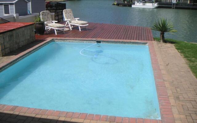 Waterside Living MM1304