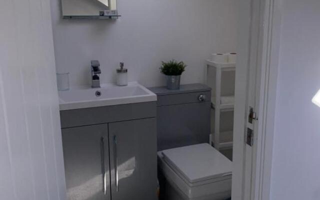 Coalhouse Apartment