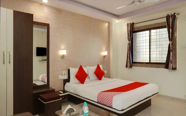 Orient Bay Inn By OYO Rooms