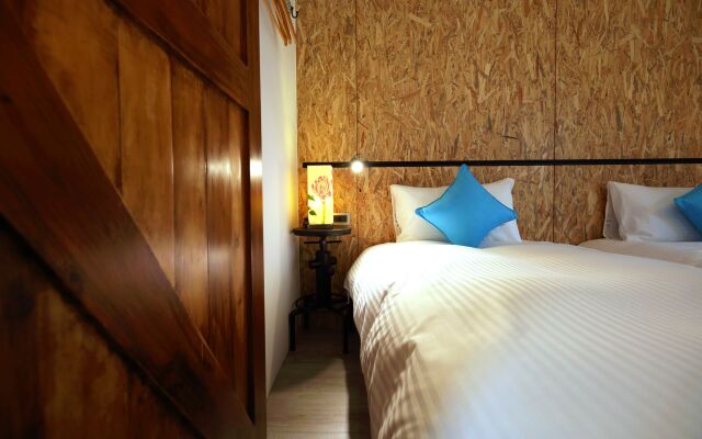Midori Hostel