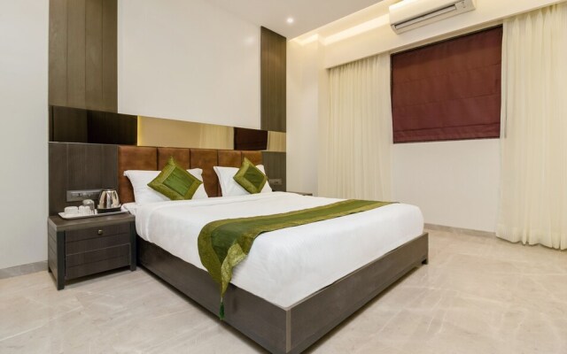 Treebo Oyster Suite
