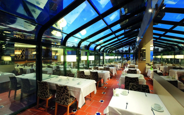 Cettia Beach Resort - Adults Only