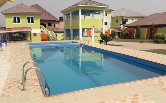 Gorsben Royal Lodge Hotel