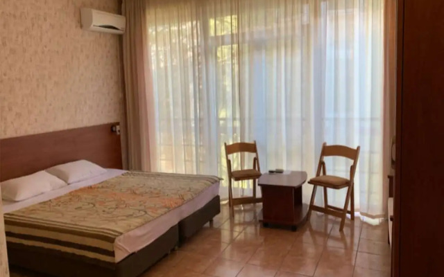 Villa Relaks (Alushta)