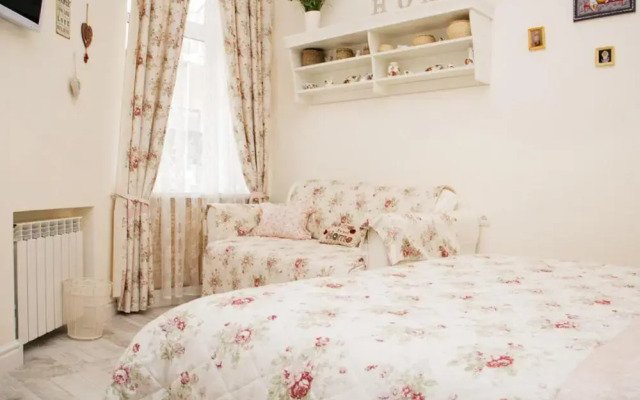 Romantic apartment near Opera with Air-conditioning