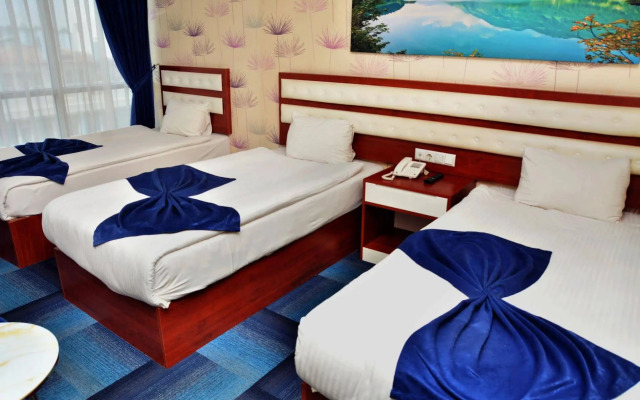 Grand Business Hotel