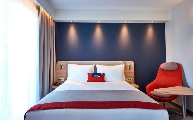 Holiday Inn Express Amsterdam - City Hall by IHG