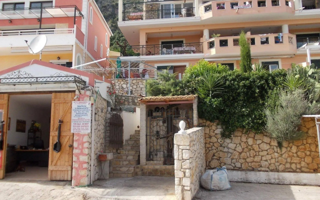 Sarakinos Apartments