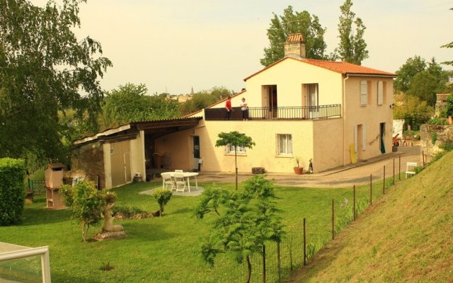 House With 2 Bedrooms in Gauriac, With Pool Access, Enclosed Garden an