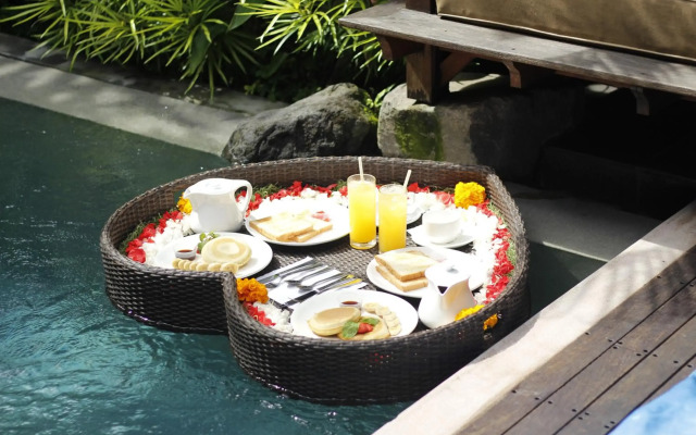 Candy Villa by Pramana Villas
