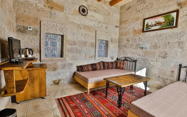 Sah Saray Cave Suites Halal Hotel