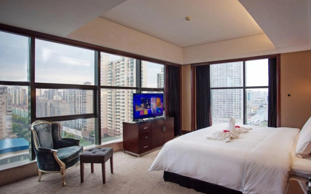Jinlong Yufeng Hotel