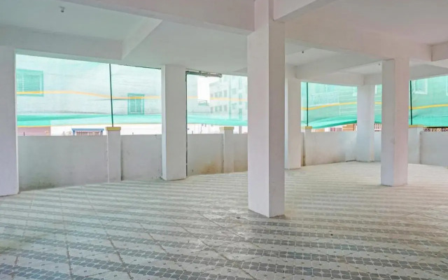 Oyo Flagship 807973 Hotel Kohinoor & Lodging