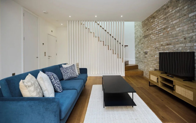 Greenwich Link Residence