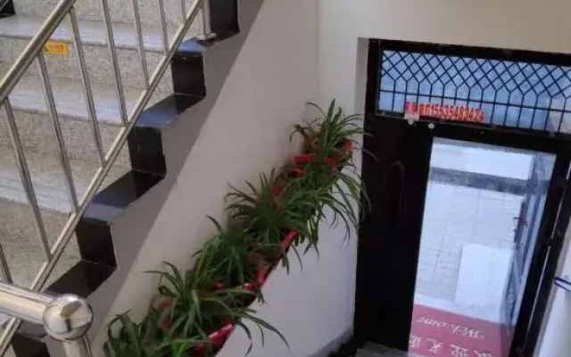 Lingshi Youth Hostel