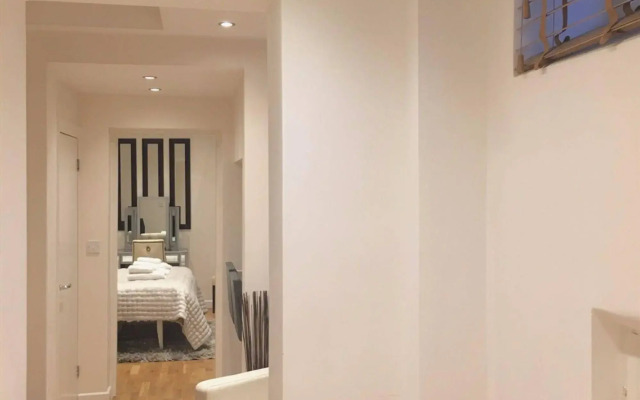 Westminster Studio Apartment