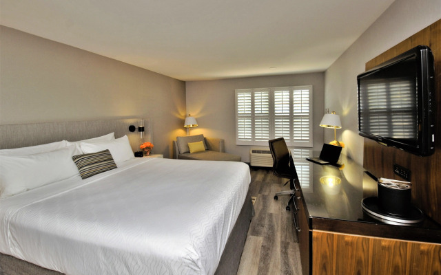 Hotel Indigo Napa Valley by IHG