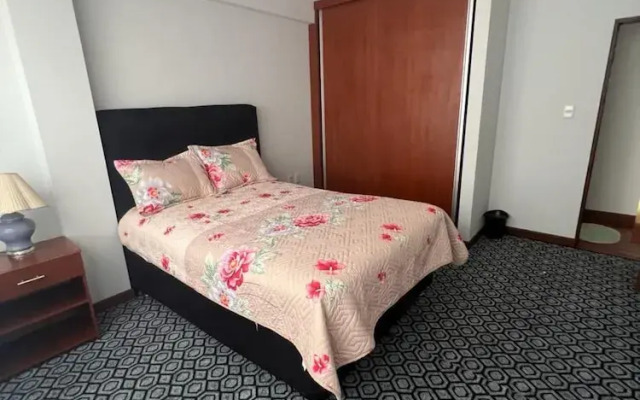 Skyline Suites