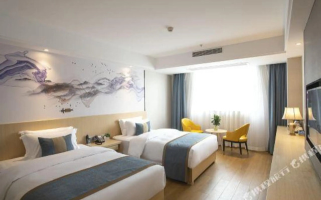 Ruiling Hotel (Kaili Huancheng East Road)