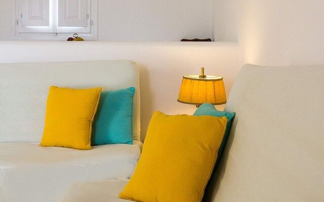 Sea Sound - White Katikies Luxury Hotel