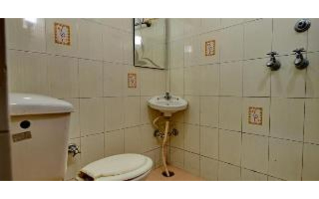 OYO 5853 Hotel Shingar Regency