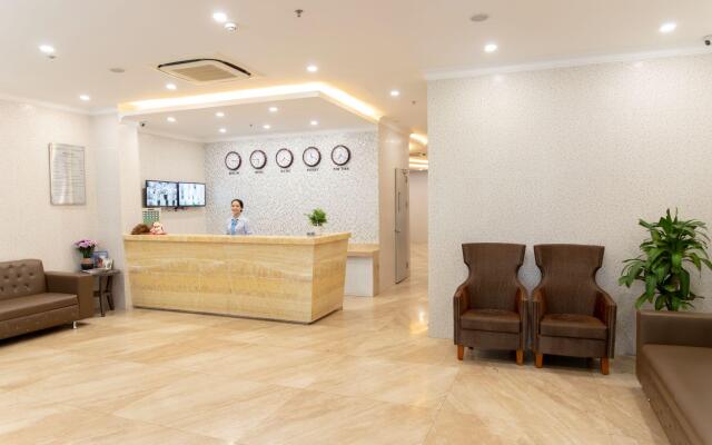 Seven Seas Hotel and Apartment
