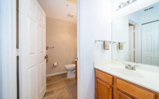 Enchanted Townhome Near Disney Parks 3Br