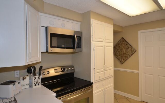 Shoreline 1065 Condo by RedAwning