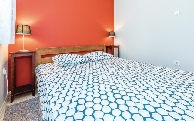 Amazing Apartment in Grebastica With 2 Bedrooms and Wifi