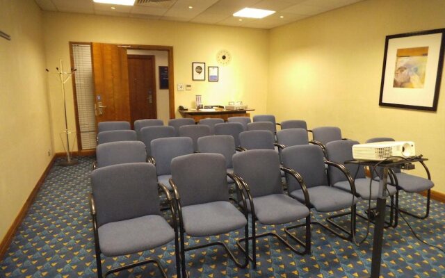 Airport Inn Gatwick